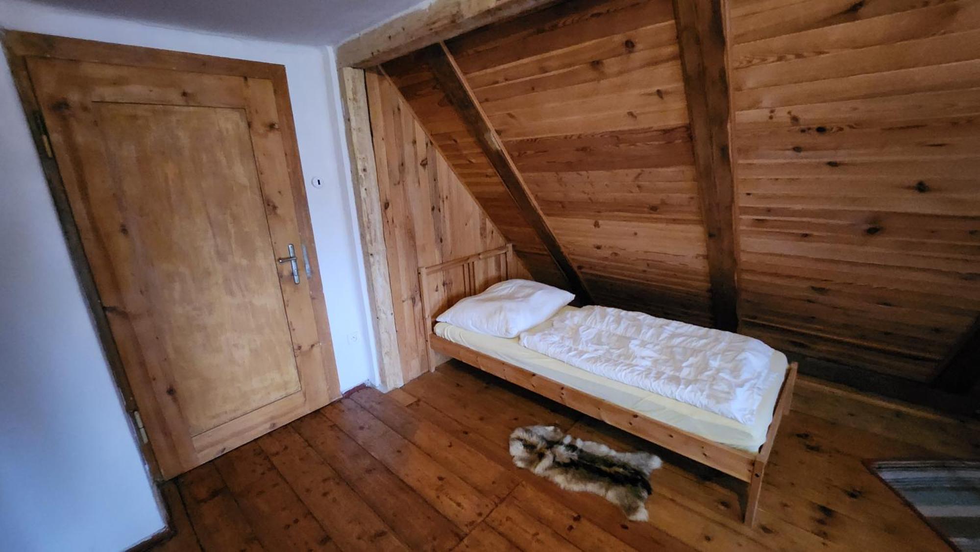 Roubenka Mia Jizerske Hory *